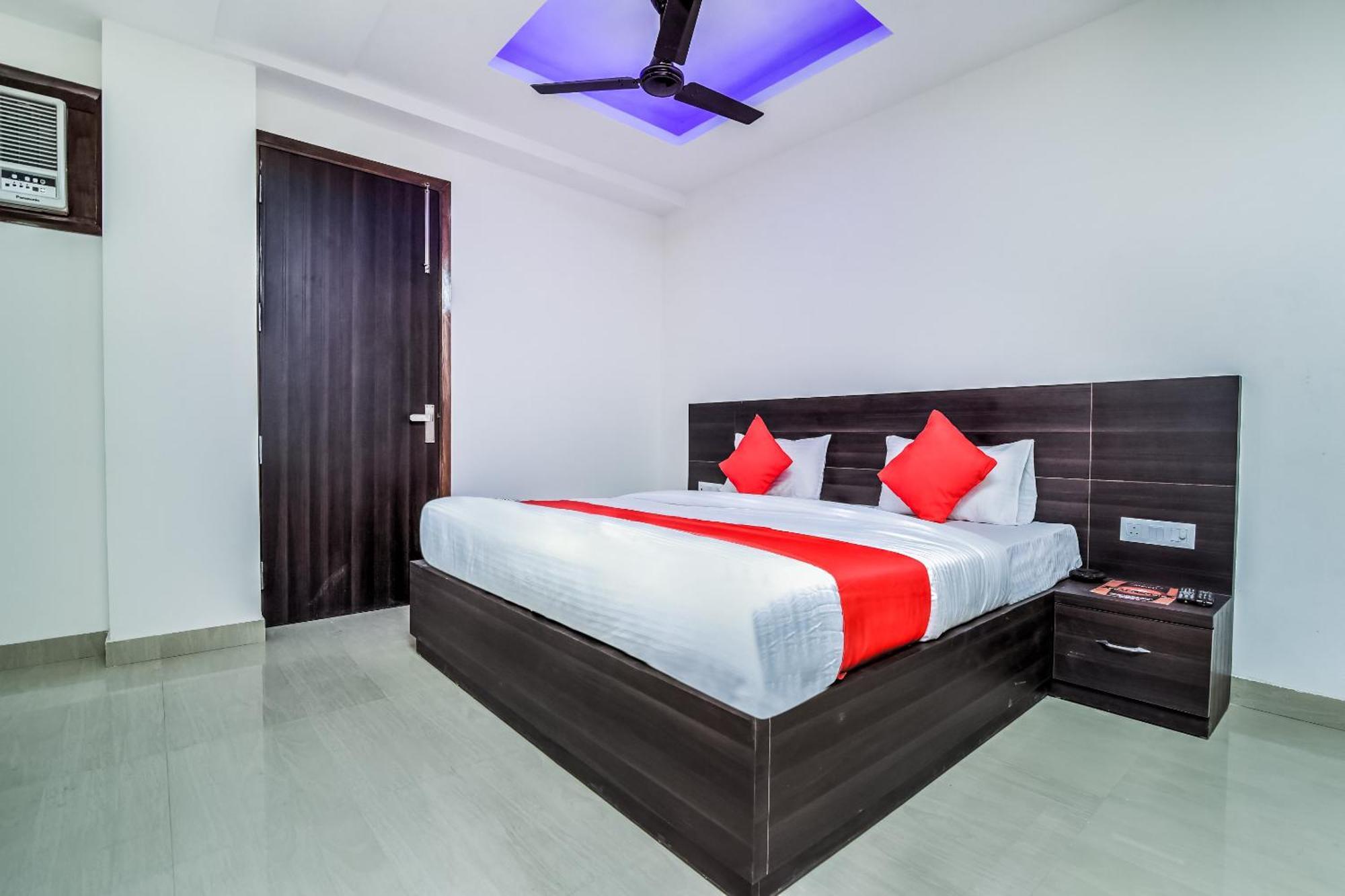 Hotel Aerostar Gold - Opposite Max Healthcare Delhi Zewnętrze zdjęcie