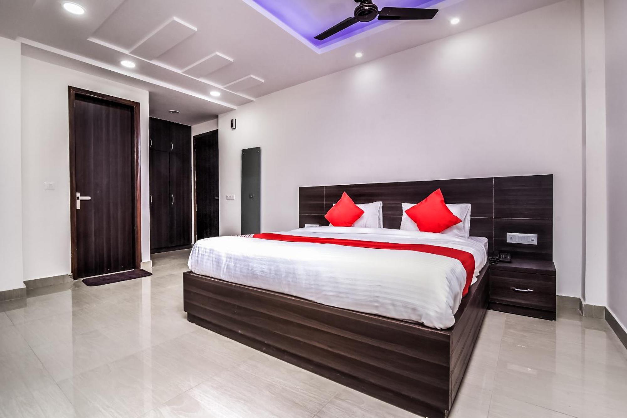 Hotel Aerostar Gold - Opposite Max Healthcare Delhi Zewnętrze zdjęcie