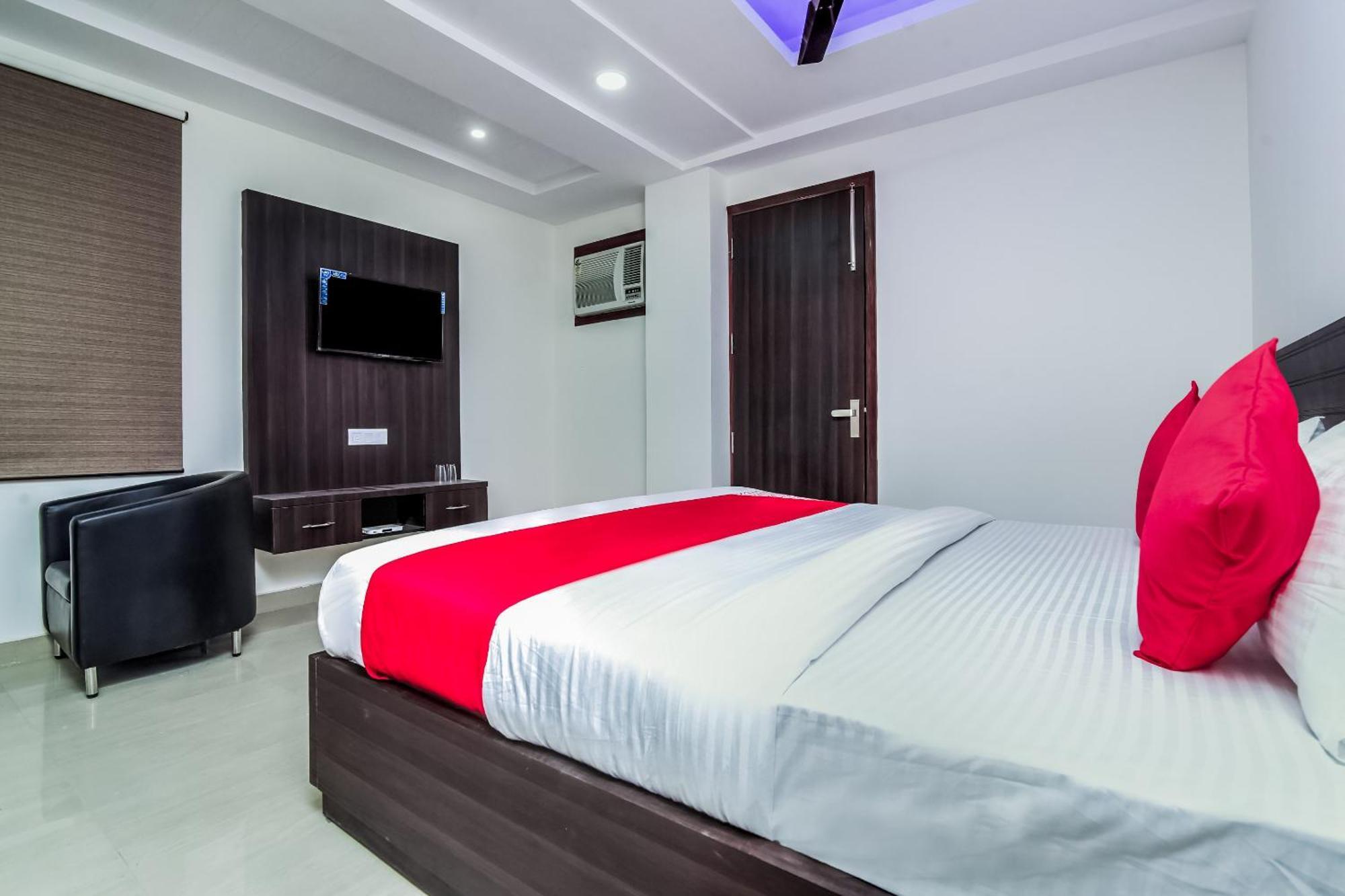 Hotel Aerostar Gold - Opposite Max Healthcare Delhi Zewnętrze zdjęcie