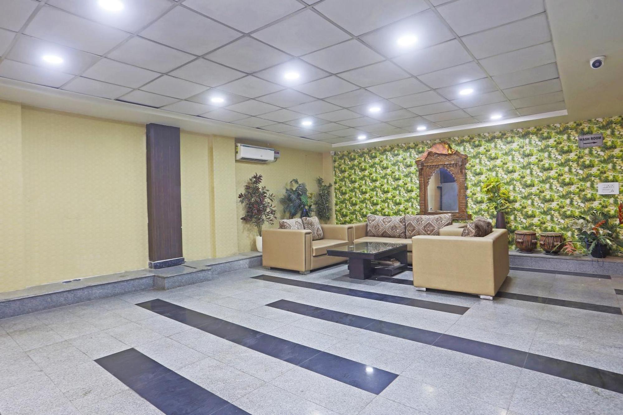 Hotel Aerostar Gold - Opposite Max Healthcare Delhi Zewnętrze zdjęcie