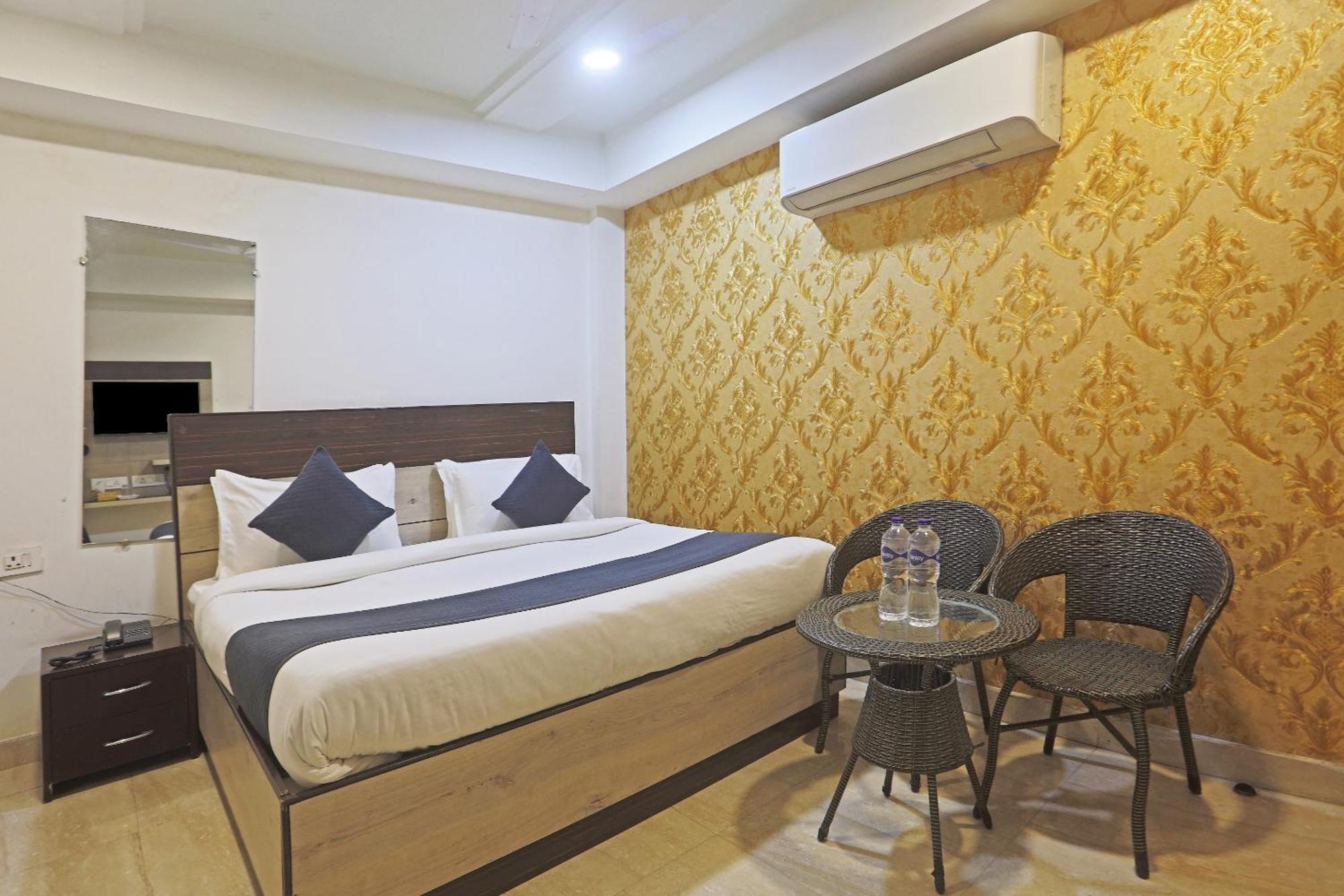 Hotel Aerostar Gold - Opposite Max Healthcare Delhi Zewnętrze zdjęcie